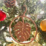 Monstera-Christmas-Ornament-IWMP